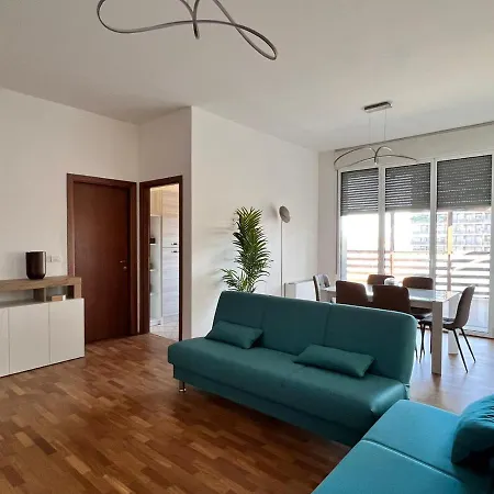 De Luxe Giada Apartment *